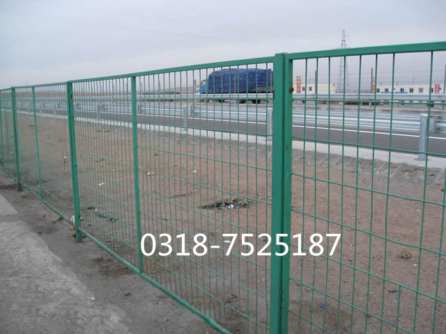 框架鐵絲網(wǎng)圍欄