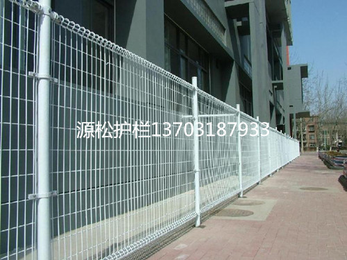 雙圈鐵絲網(wǎng)圍欄