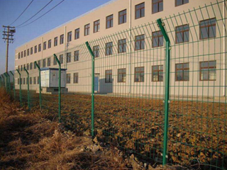 圍墻鐵護(hù)欄