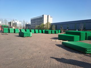 圈地護(hù)欄網(wǎng)