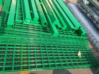 機械設(shè)備防護圍欄網(wǎng)